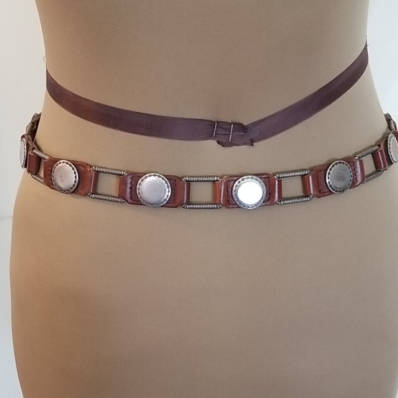 Vintage Accessories - Vntg: Leather Link Belt